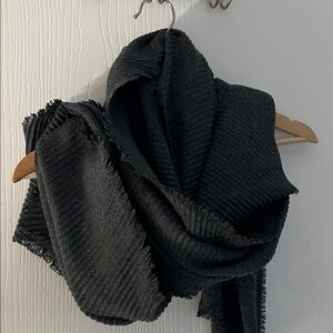 Gray Ribbed Scarf